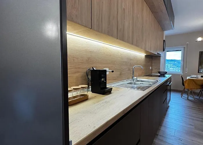 Apartament Skodrinon *